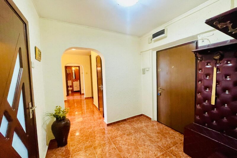 Pajura - Scoala Europeana, apartament 3 camere, 70 mp.